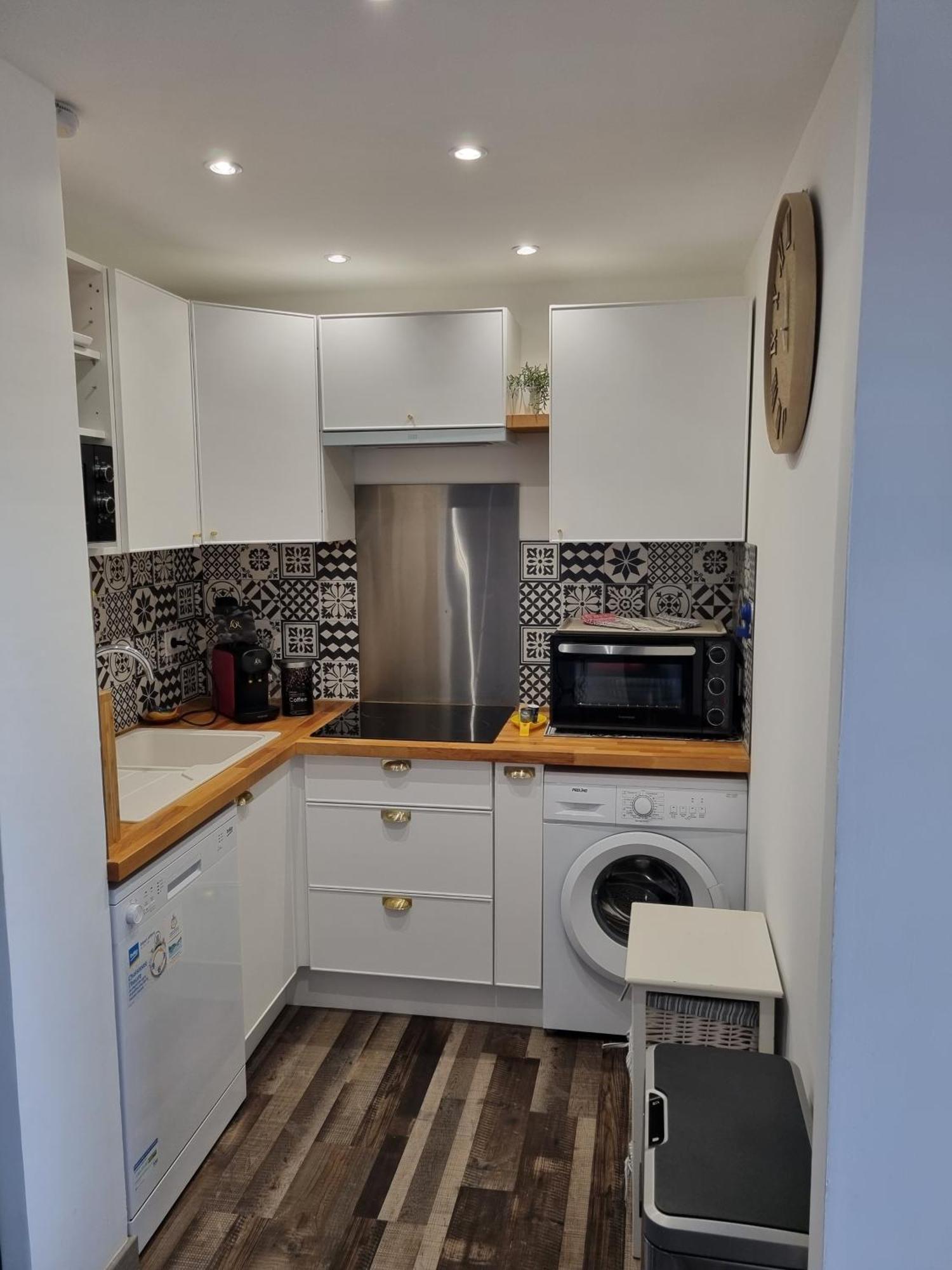 Superbe T2 Tout Confort 3 Etoiles, Entierement Renove Avec Piscine, Parking, Clim, Wifi, Netflix La Grande-Motte Eksteriør bilde