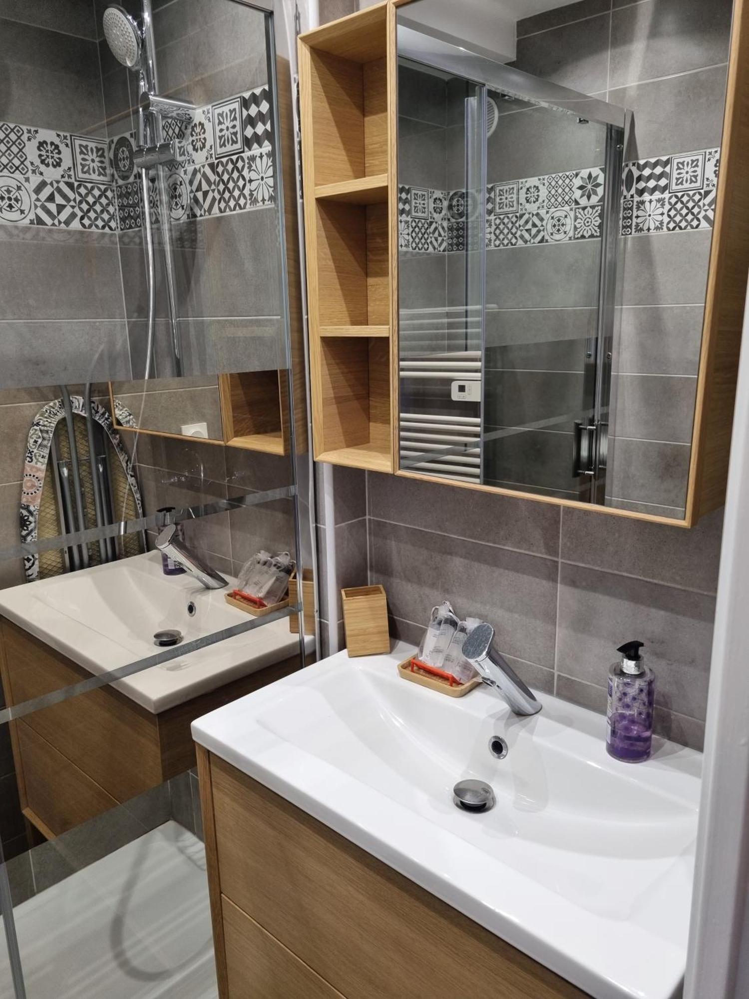 Superbe T2 Tout Confort 3 Etoiles, Entierement Renove Avec Piscine, Parking, Clim, Wifi, Netflix La Grande-Motte Eksteriør bilde