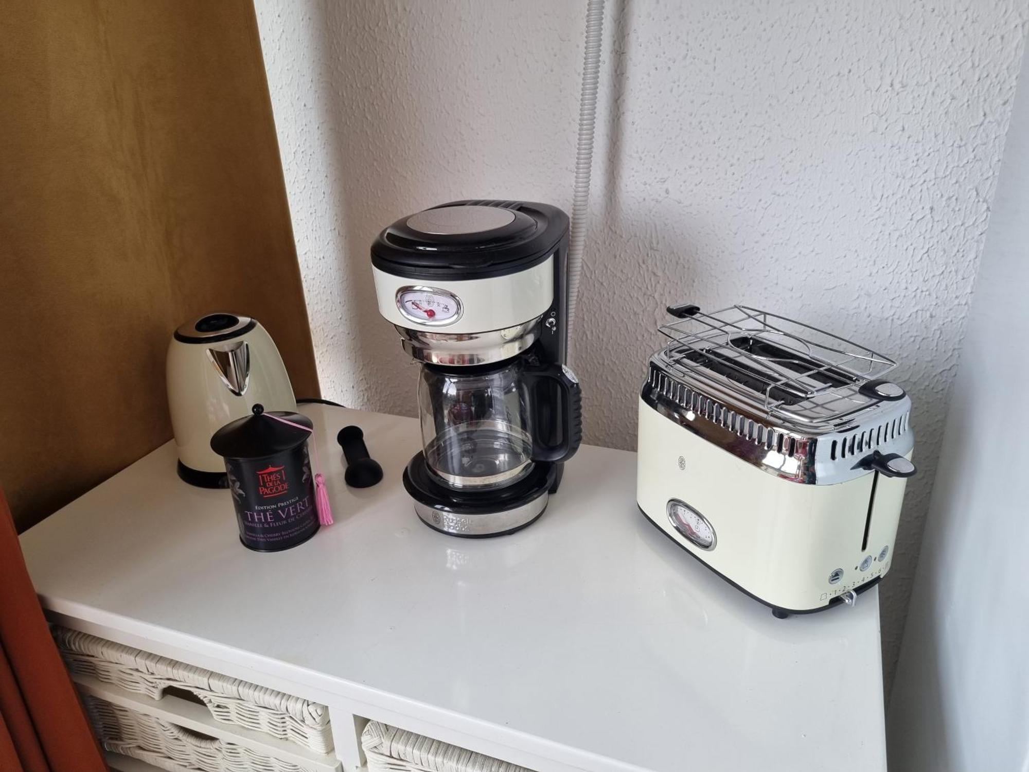 Superbe T2 Tout Confort 3 Etoiles, Entierement Renove Avec Piscine, Parking, Clim, Wifi, Netflix La Grande-Motte Eksteriør bilde