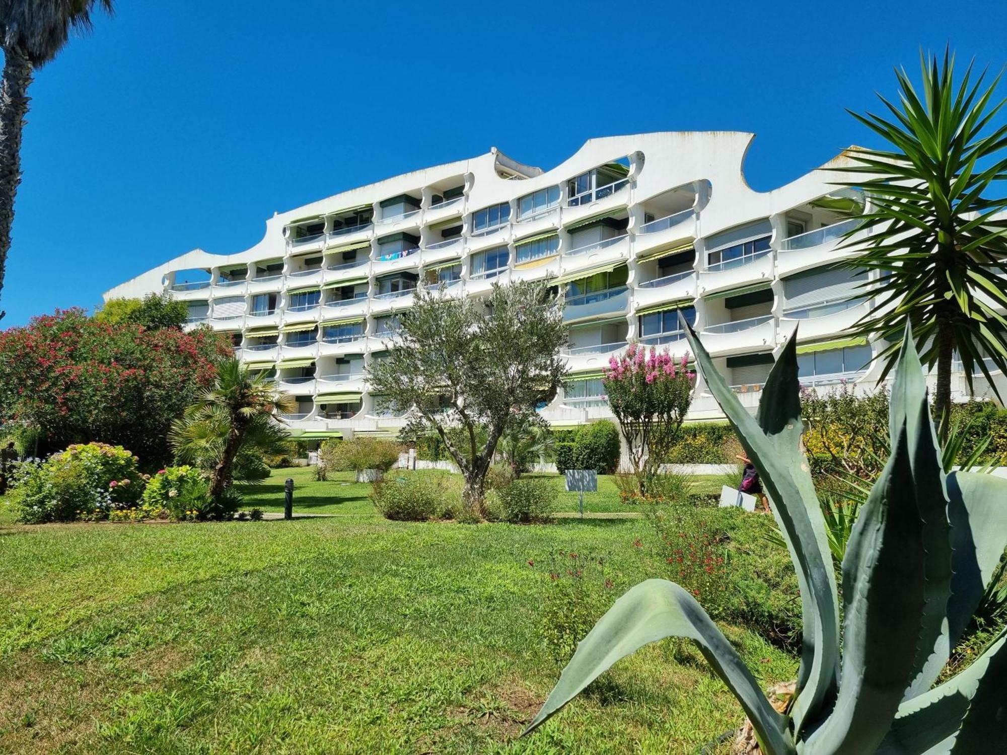 Superbe T2 Tout Confort 3 Etoiles, Entierement Renove Avec Piscine, Parking, Clim, Wifi, Netflix La Grande-Motte Eksteriør bilde
